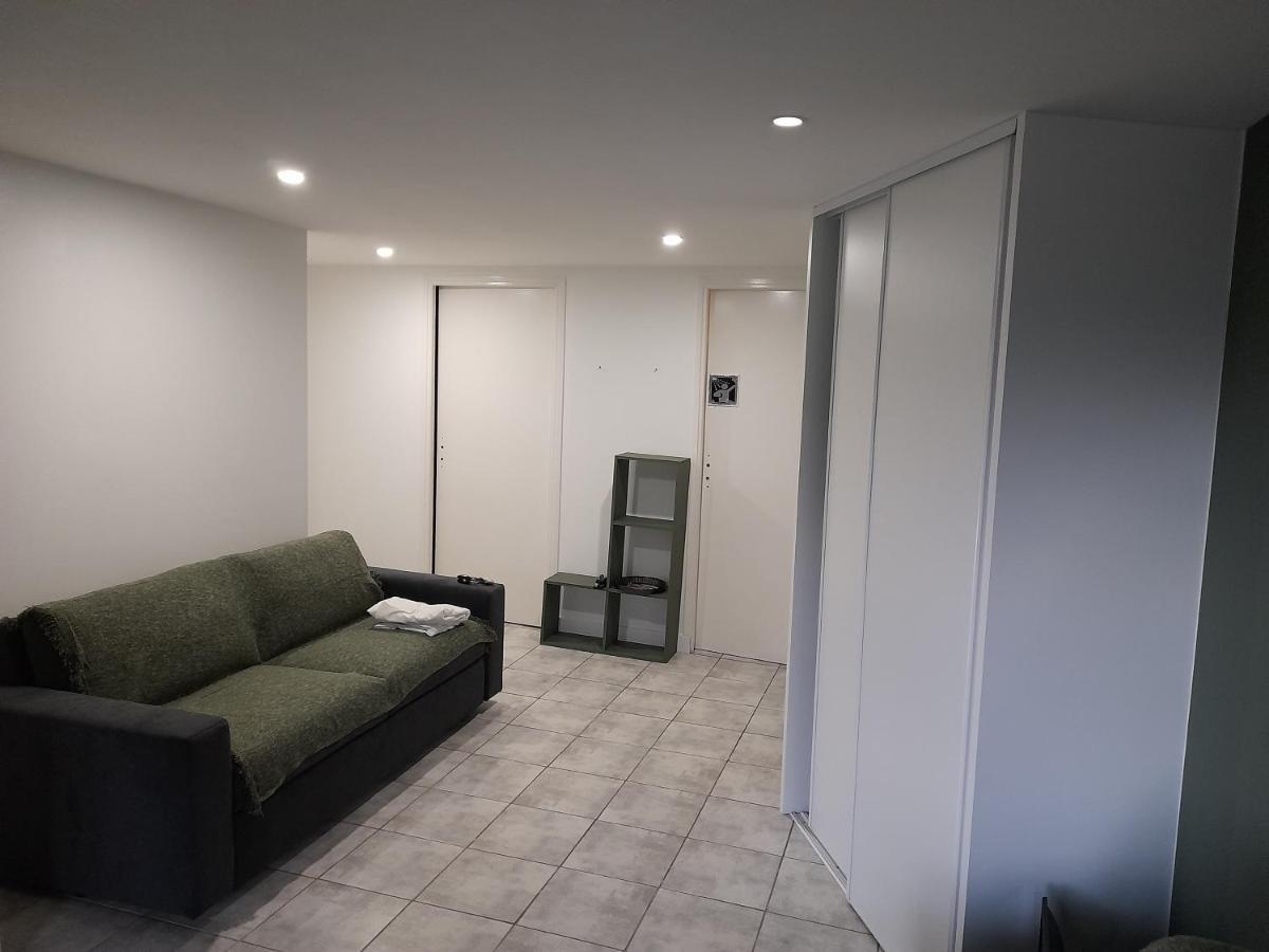 A 5 Mns Du Puy De Dome Avec Vue Imprenable Studio Rez De Jardin 24M2 Neuf A Laschamps Saint-Genès-Champanelle Buitenkant foto